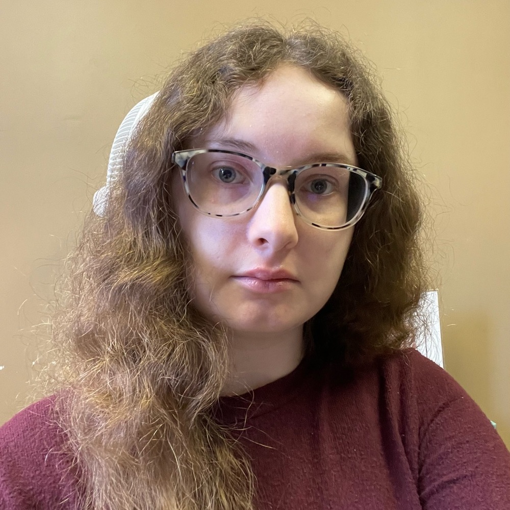 Meet your Posher, Hannah